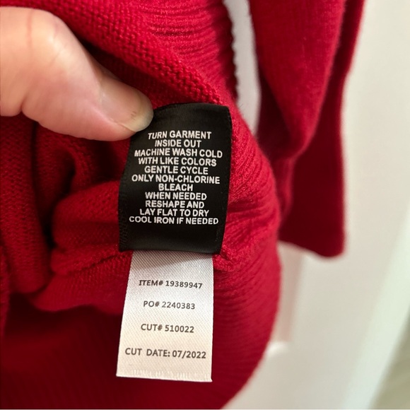 Torrid - NWT Red loose turtleneck sweater - size 3 - Picture 5 of 7